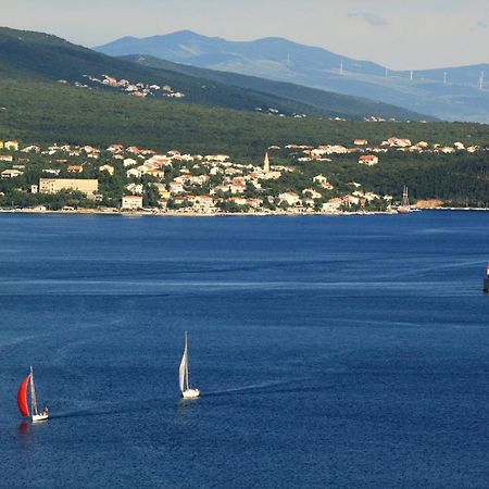 Apartments With A Parking Space Jadranovo, Crikvenica - 5533 Bagian luar foto